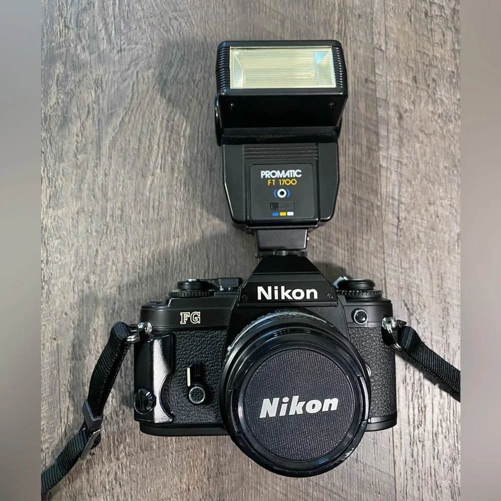 Nikon FG 35mm SLR Film Camera w/Nikon 50mm 1:1.8 Lens